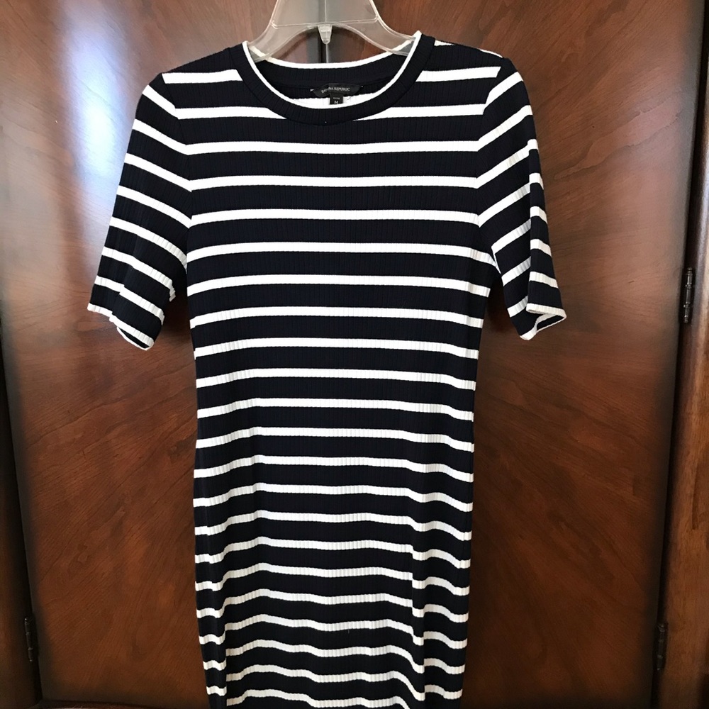 Banana Republic knit dress